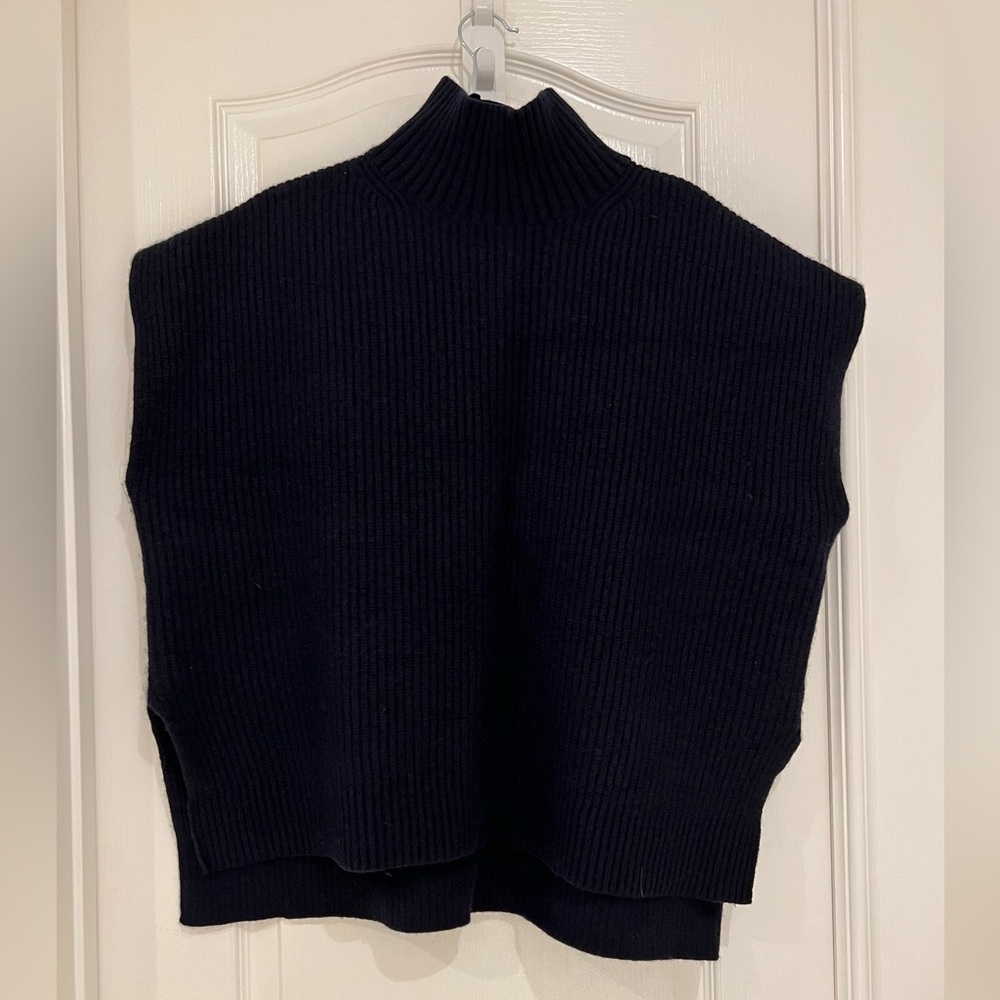 & Other Stories Sweater Vest Size L
